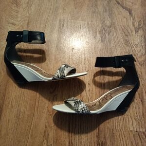 Sam Edelman Black and White Wedges